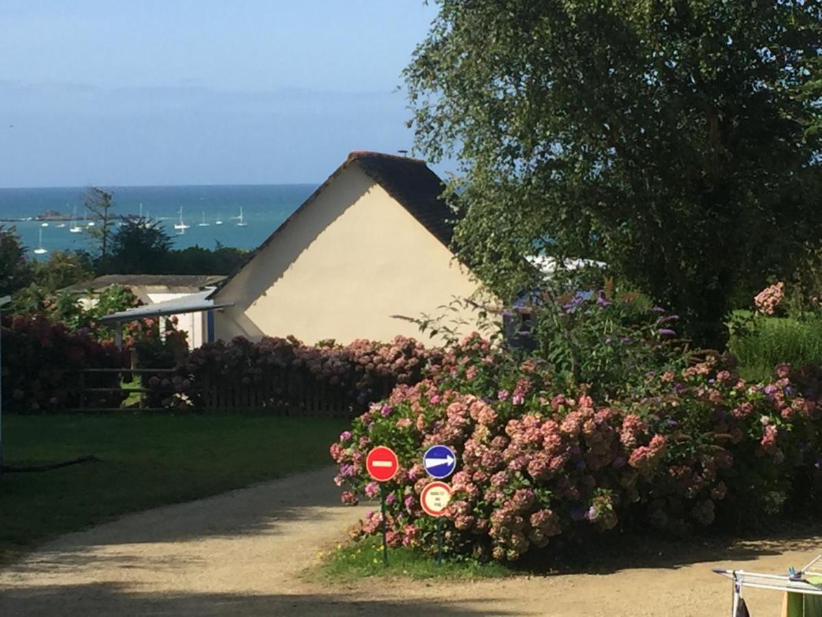Aire De Camping Car, Caravane, Tente Emplacement Nu Avec Electricite Petit Camping Hotel Plestin-les-Greves Exterior photo